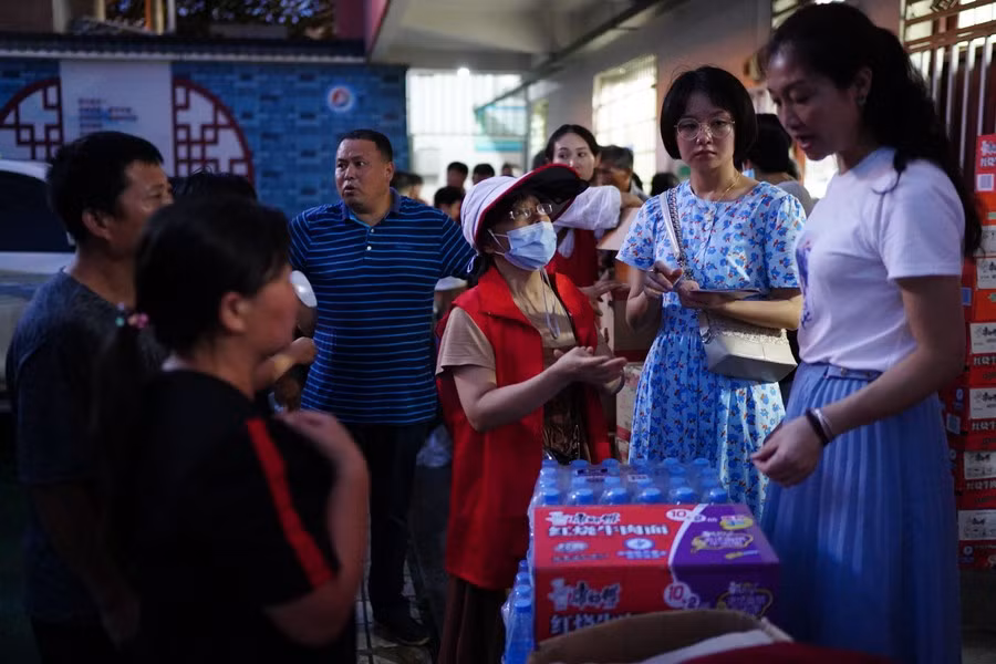 Mua lu lich su o Trung Quoc: Nhung con so gay soc-Hinh-11
