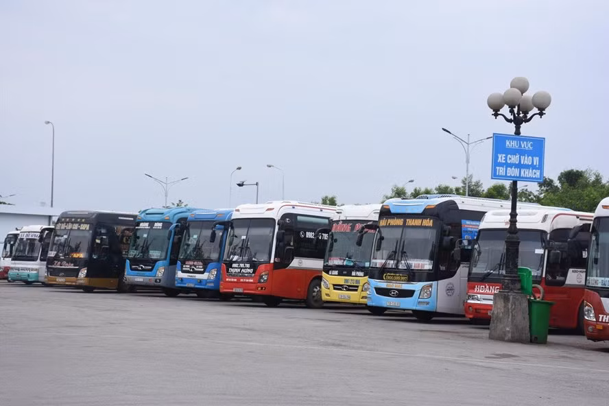 Hai Phong tiep nhan xe khach lien tinh: Hanh khach can dieu kien gi?