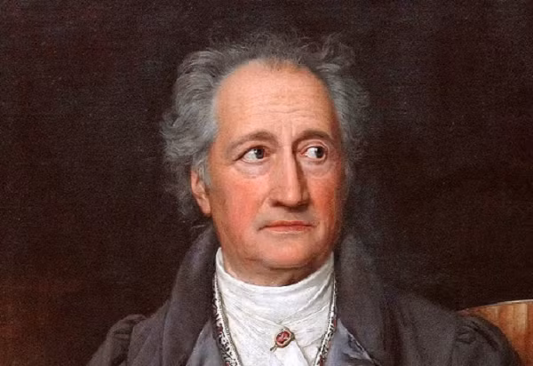 Truyền thuyết kể lại rằng, doppelganger là một bản sao huyền bí của một người vẫn đang còn sống. Chúng thường mang đến điềm xấu và rất nhiều nhân vật tiếng tăm trong lịch sử đều đã bị chính doppelganger của mình ám ảnh.