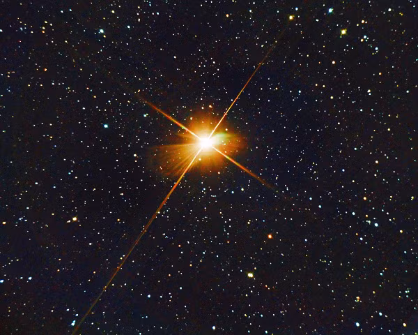 NASA cho rằng bầu khí quyển của ngôi sao có thể phục hồi. Tuy nhiên, chuỗi hành vi lạ của quái vật Betelgeuse được khẳng định sẽ kết thúc bằng một vụ nổ lớn - cái chết của nó, bởi nhiều dữ liệu cho thấy Betelgeuse đã quá già và đang ở thời kỳ hấp hối.