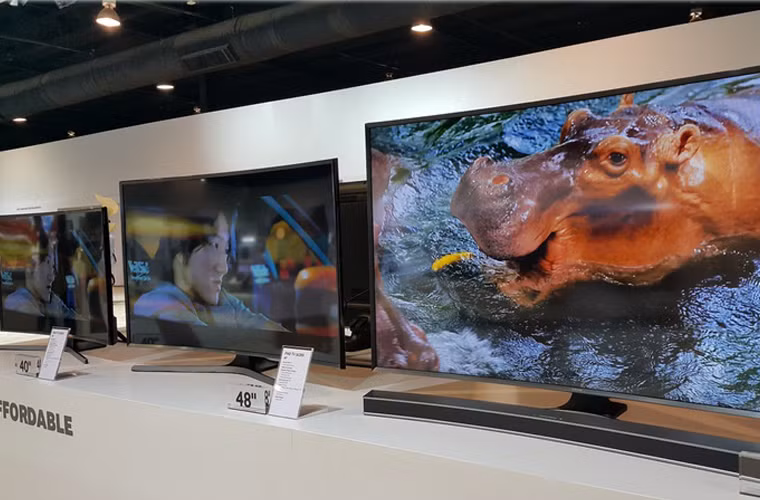 Và thậm chí còn rẻ hơn nữa nếu nhu cầu chỉ là FullHD như những chiếc TV này.