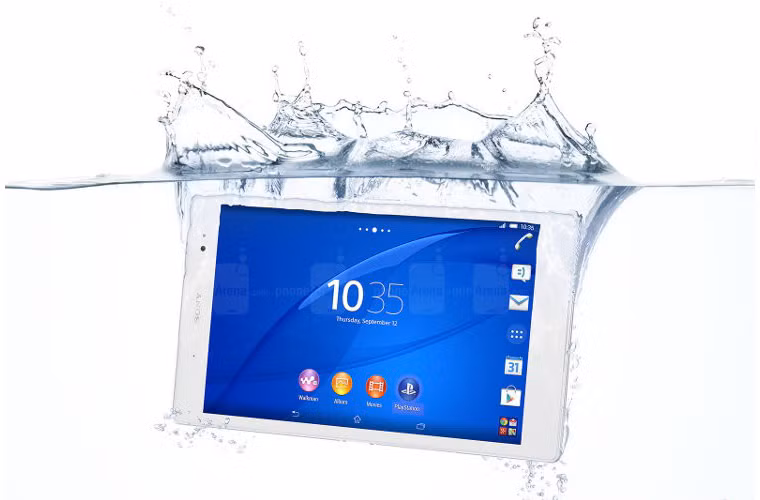 Sony Xperia Tablet Z3 Compact có màn hình 8-inch và có khả năng thích ứng tốt với mọi môi trường nước. Bạn có thể sử dụng mọi lúc mọi nơi, thậm chí lúc ngâm trong bồn tắm hay lặn xuống hồ.