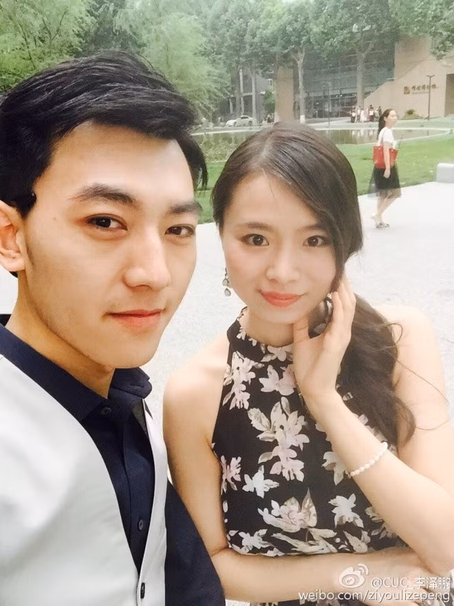 Nhiều cô gái thú nhận: "Giờ tôi đã có động lực xem chương trình thời sự vì Lý Trạch Bằng".