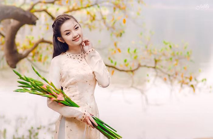 Ngoài ra, Ngọc Ánh còn thường xuyên tham gia các hoạt động sinh viên tình nguyện trong trường đại học. Cô cũng là thành viên của CLB Từ thiện thật - Hà Nội.