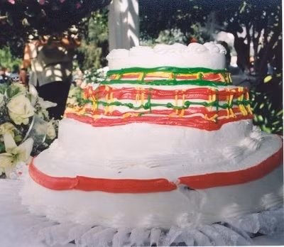 Chiếc bánh khổng lồ không theo khuôn mẫu.