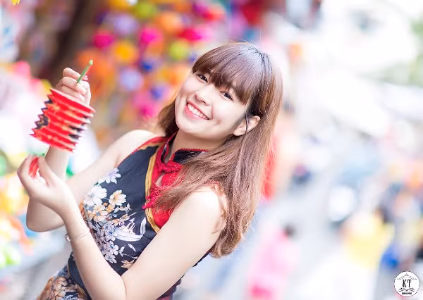  Hot girl Đắk Lắk mong muốn sau khi tốt nghiệp có thể phát triển thành công được cả hai ngành đó là thời trang và phim ảnh.