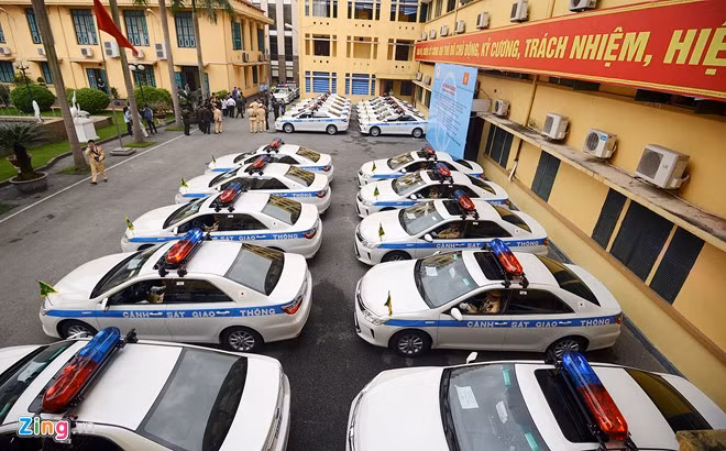 Ngám 44 oto tuan tra cong nghe moi của Cong an HN