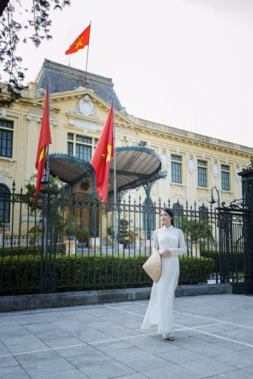 Bảo Thái cho biết vừa đi học và vừa đi làm nên cô bạn không có nhiều thời gian để làm mẫu ảnh. Khó khăn nhất với Bảo Thái khi chụp mẫu là phải thể hiện được cái thần thái và biểu cảm sao cho phù hợp với trang phục, chủ đề mình đang chụp.