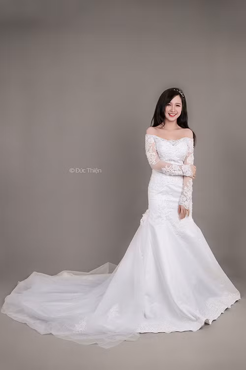 Hiện tại, Quyên Barbie là sinh viên khoa Giáo dục Chính trị (ĐH Sư phạm Hà Nội).