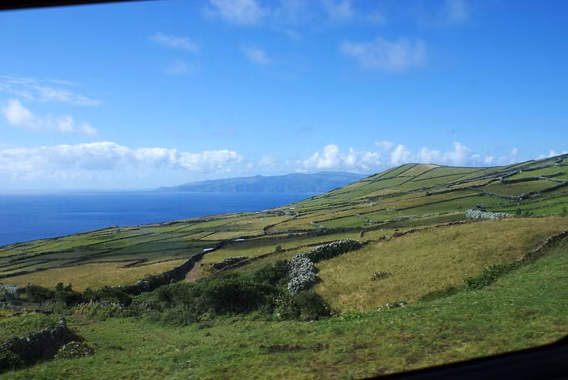 Với diện tích khoảng 17,6 km2, đảo Corvo là hòn đảo nhỏ nhất thuộc quần đảo Azores của Bồ Đào Nha. Ảnh: Wikipedia.