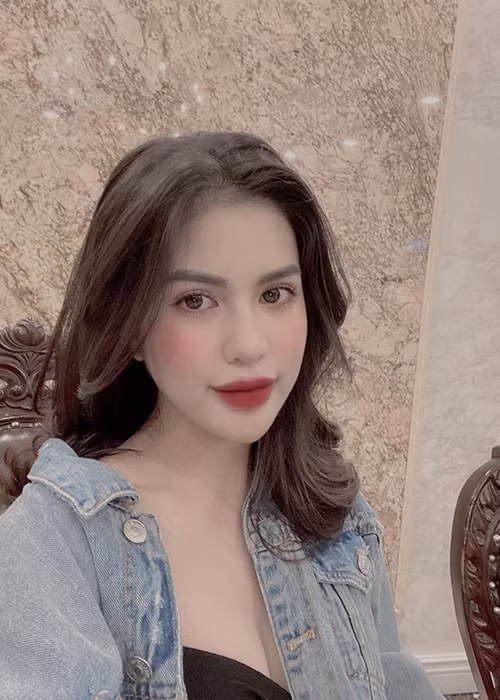 Nhan sắc của Trần Hương sau khi ly hôn ngày càng mặn mà.
