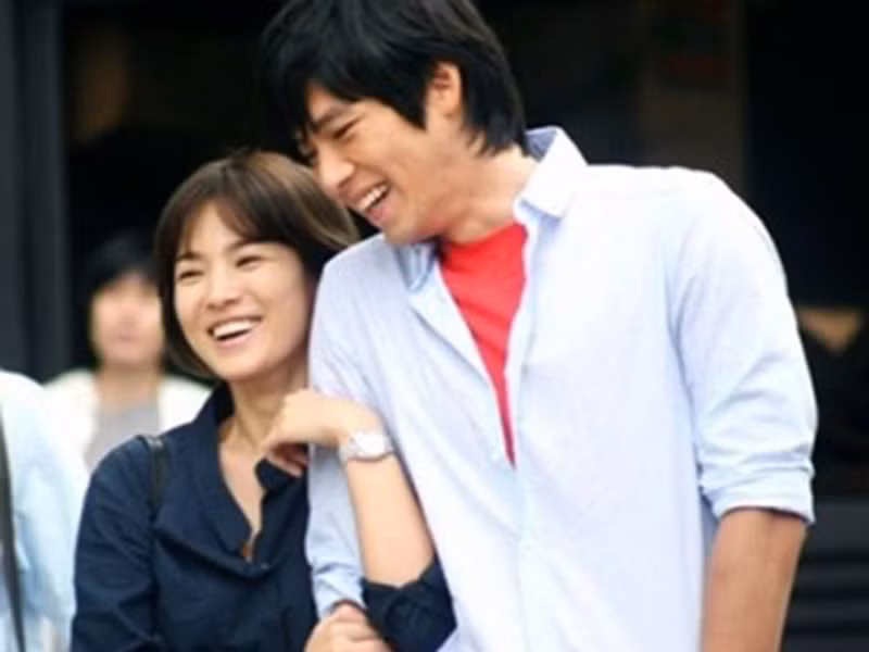 Song Hye Kyo vốn là bạn gái cũ của Hyun Bin. Cô ly hôn Song Joong Ki năm 2019. Gần đây, Song Hye Kyo lộ một số bằng chứng quay lại với Hyun Bin. Ảnh: Tiền Phong
