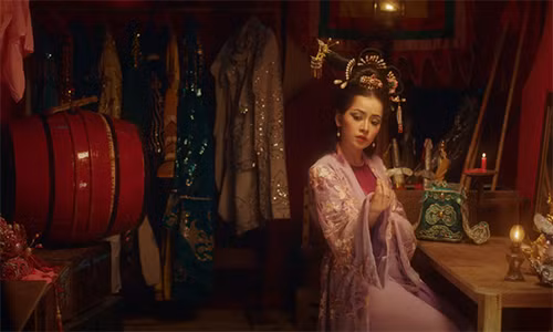 Chi Pu bi che hat yeu trong MV 
