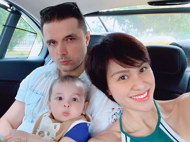 Chia sẻ trên VTC, Phương Mai cho biết, con trai đầu lòng trở thành sợi dây kết nối hai vợ chồng.