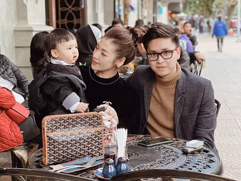 Cuộc sống viên mãn của Tú Anh khiến nhiều người ghen tỵ.