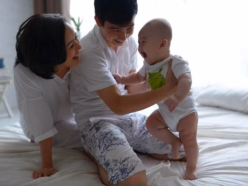 Diễm Hương tự nhận mình may mắn vì ông xã chia sẻ công việc gia đình với vợ.