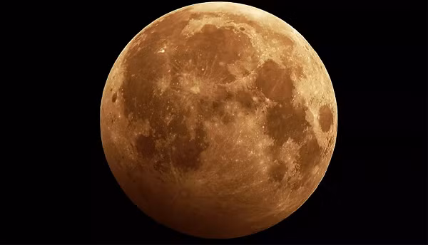 Năm 1960, NASA phóng loạt tàu thăm dò để chụp ảnh Mặt Trăng. Sau năm 1966, loạt tàu thăm dò Pros Inspector đã hạ cánh xuống hành tinh này. Nhờ đó, chúng ta đã chụp được 95% mặt sau của hành tinh này.
