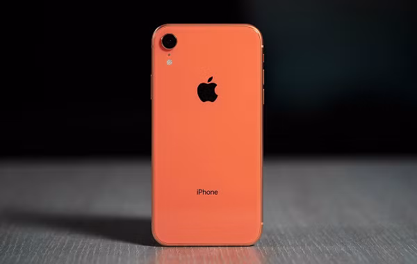 Apple đã tăng gấp đôi dung lượng bộ nhớ cho 2 máy, với phiên bản thấp nhất có bộ nhớ 128 GB, tiếp đến là 256 GB và 512 GB.