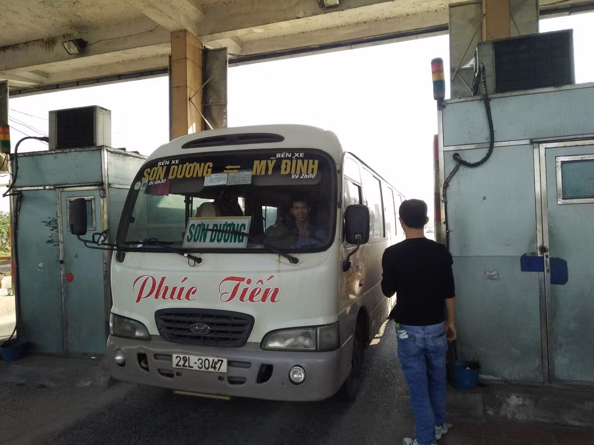 Chịu sự phản đối gay gắt của các lái xe, trạm BOT Bắc Thăng Long - Nội Bài dừng thu phí.