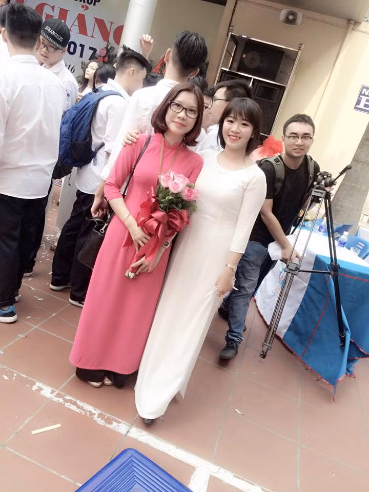 Qua mung 20/10 khien giao vien “ngay ngat” cua teen THPT Lomonoxop-Hinh-8