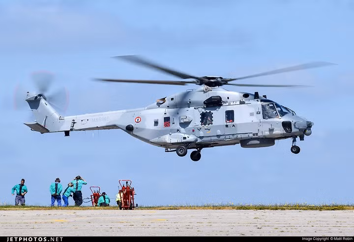  Trực thăng NH-90 là sản phẩm hợp tác giữa 5 quốc gia Anh, Pháp, Đức, Italy và Hà Lan vào năm 1985. Năm 1987, Anh rút khỏi dự án. Ảnh: Jetphotos.