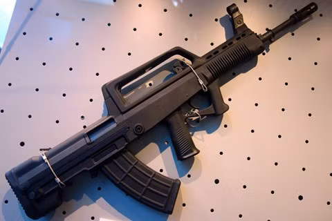 Súng trường QBZ-95 của Trung Quốc.