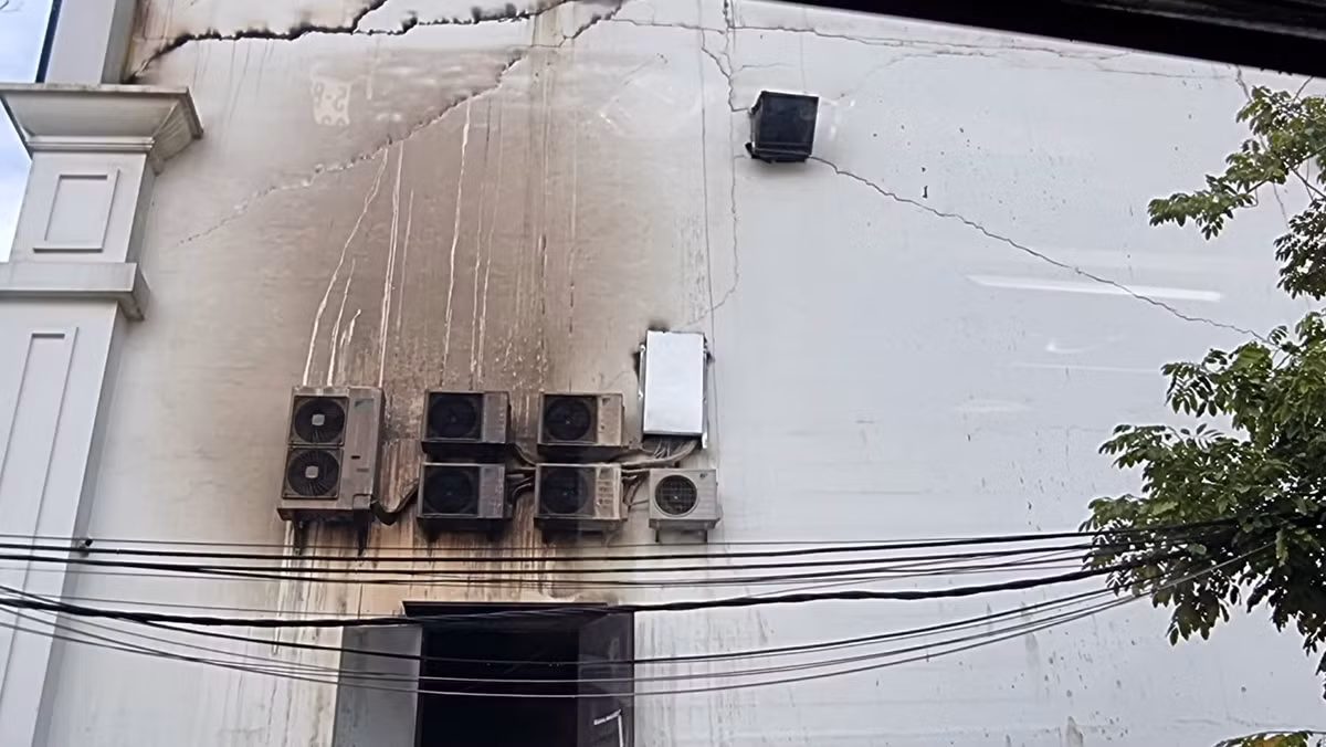 Hệ thống điều hòa bị cháy.