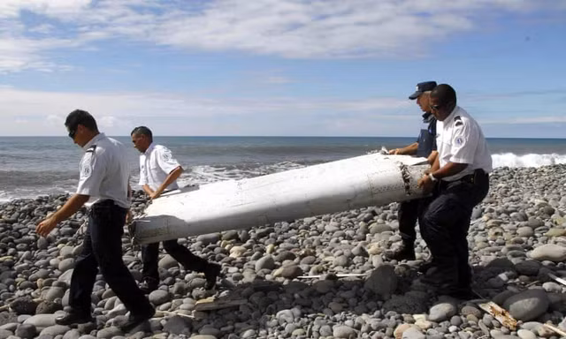 Gia đình của những hành khách trên chiếc MH370 vẫn không từ bỏ hy vọng tìm kiếm và đã đề xuất cho công ty thám hiểm đáy biển Ocean Infinity triển khai cuộc tìm kiếm mới.