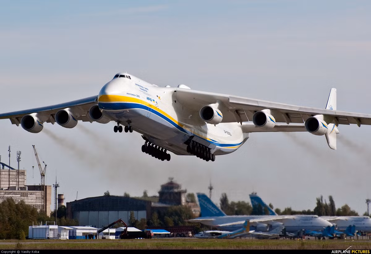 Mà trong tình hình hiện tại, khả năng sản xuất và thiết kế của công ty Ukraine đã giảm mạnh. Tài sản quý giá nhất của nó là các tài liệu kỹ thuật và các cán bộ khoa học kỹ thuật lão thành tiếp tục làm việc từ thời Liên Xô. Song, cả hai tài sản này bị mất theo thời gian.