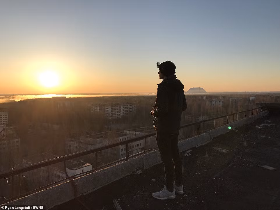 Lạnh người “khu cấm địa” 33 năm sau thảm họa hạt nhân Chernobyl - Hình 2 Lanh nguoi “khu cam dia” 33 nam sau tham hoa hat nhan Chernobyl-Hinh-2
