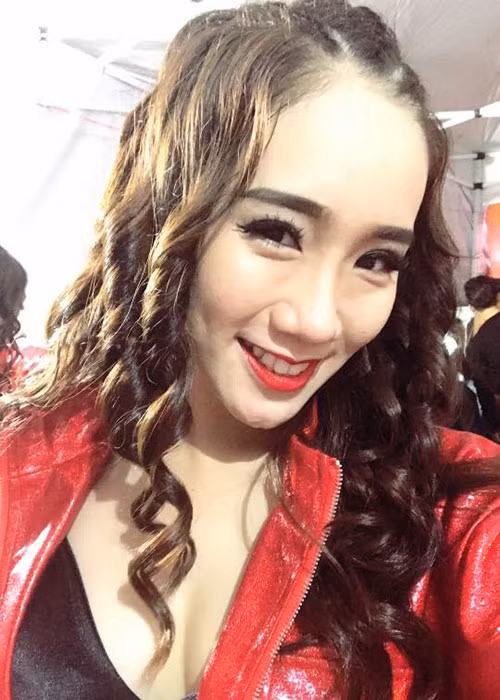 Nga My từng tham gia cuộc thi Thử thách cùng bước nhảy 2012, 2014 nhưng không đạt thứ hạng cao.