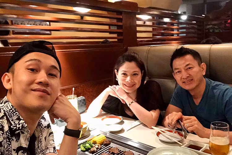 Thanh Thảo cùng bạn trai ăn tối với Dương Triệu Vũ là một trong những tin tức sao Việt trong ngày 16/5.