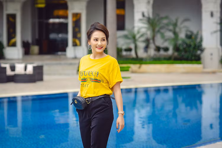 Tại buổi ra mắt phim, Bảo Thanh luôn giữ được vẻ rạng rỡ.