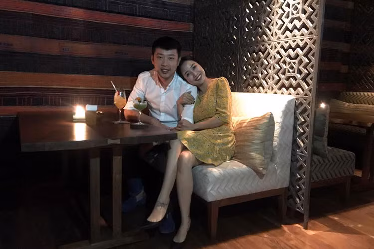 Minh Trí hết mực yêu thương vợ con và rất có hiếu. Thời gian bố của Ốc Thanh Vân bị bệnh, anh luôn chăm sóc bố vợ không một lời than thở.