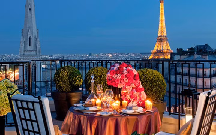 Hành trình ẩm thực xa xỉ này sẽ khởi hành từ Seoul tới Tokyo, Hong Kong, Chiang Mai, Mumbai, Florence, Lisbon, Copenhagen và cuối cùng là Paris. (Ảnh: Architectural Digest)