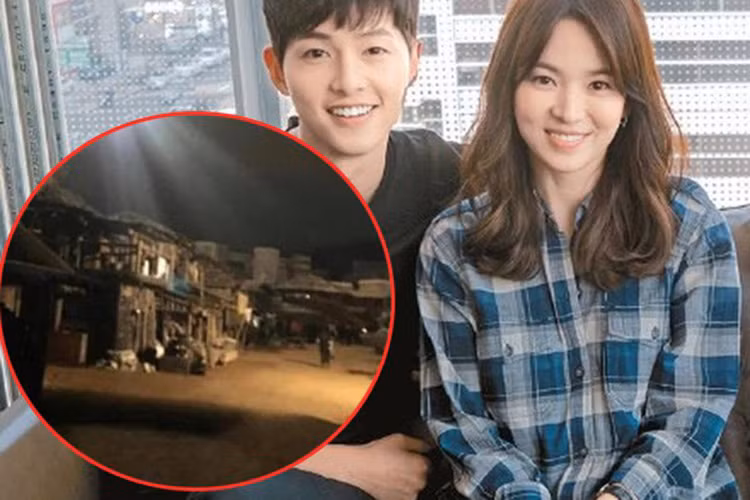 Song Hye Kyo cũng hết lòng động viên chồng đóng bom tấn cổ trang "Asadal".