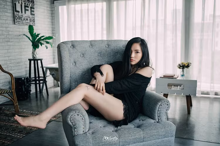  Vợ cũ của Lâm Vinh Hải đã nâng mũi và tiêm môi sau 1 năm công khai ly hôn.