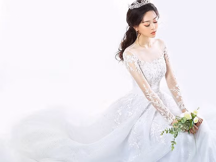 Cả hai vẫn kín tiếng về dự định sẽ tổ chức kết hôn vào khi nào. Tuy nhiên hiện tại cặp đôi đang hạnh phúc và cảm thấy nhẹ nhõm sau khi không phải giấu chuyện tình cảm của mình.
