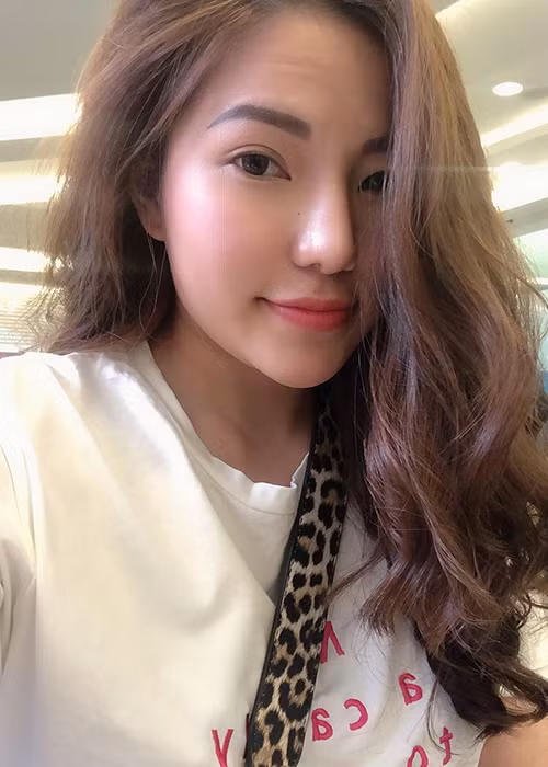 Cuộc sống của Lý Phương Châu dường như không bị ảnh hưởng bởi ồn ào.
