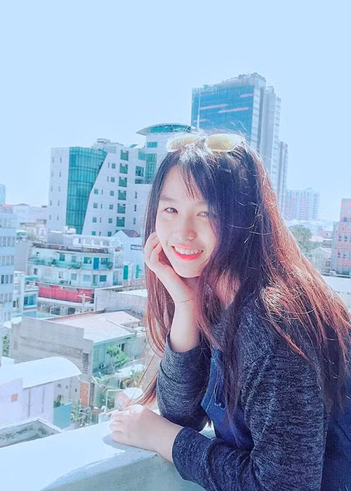 Tham gia hoạt động nghệ thuật, con gái đầu lòng của Hoàng Mập lấy nghệ danh là Khánh Trinh.