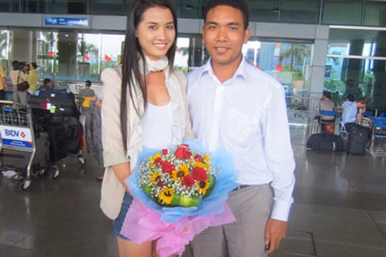 Thế nhưng, khi đó, doanh nhân trẻ Chung Minh lại khẳng định mối quan hệ của mình với Phan Thị Mơ là có thật. Ảnh: Xzone