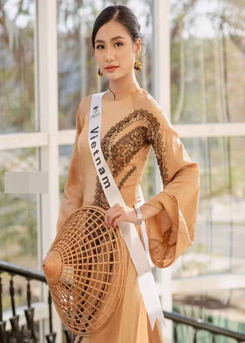 Tối ngày 1/3 (giờ Ai Cập), Thanh Hà sẽ cùng các thí sinh khác bước vào bán kết cuộc thi. Ảnh: Miss Eco International