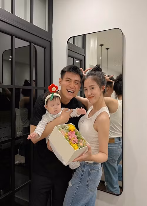 Tổ ấm hạnh phúc của Salim ở tuổi 31 khiến nhiều người ghen tỵ.
