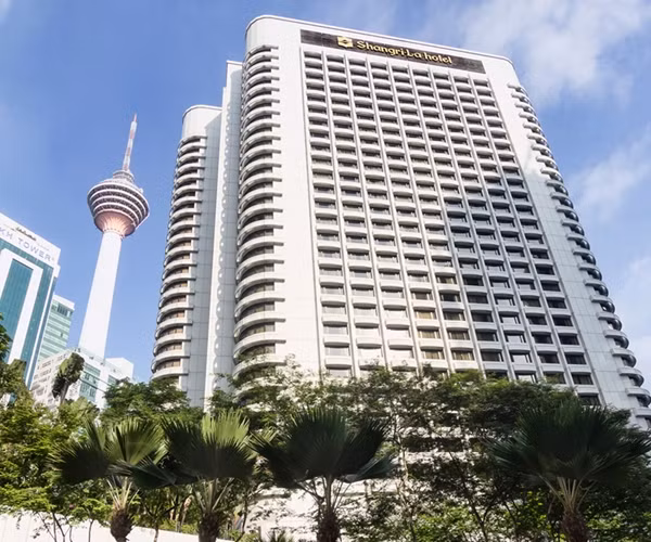 Shangri-La Kuala Lumpur là khách sạn sang trọng nằm ở Jalan Sultan Ismail, Kuala Lumpur, Malaysia.