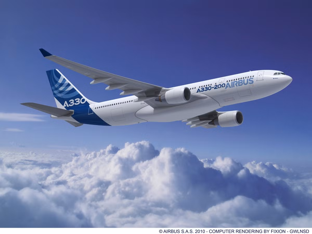 Từ năm 1991 đến nay Airbus đã cho ra lò 1.393 chiếc máy bay Airbus A330 tầm trung. Hiện, mỗi tháng Airbus sản xuất 7 chiếc A330. iAirbus.