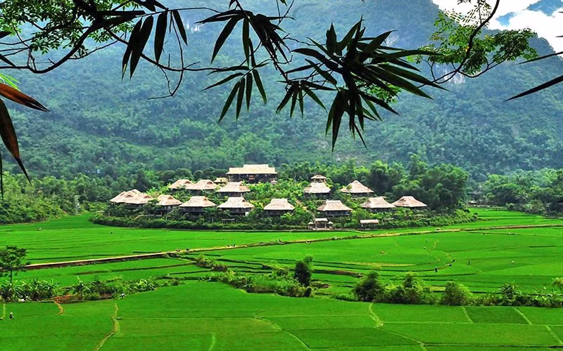 Mai Châu (Hòa Bình) cũng là điểm nghỉ dưỡng phù hợp trong kỳ nghỉ Tết Dương lịch. Năm nay, các đơn vị lữ hành đưa ra lịch trình tour du lịch 1-2 ngày. Ảnh: Chudu24.