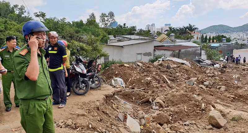 Du an khu nha o Hoang Phu vo ho boi, lam chet nguoi o NT quy mo the nao?