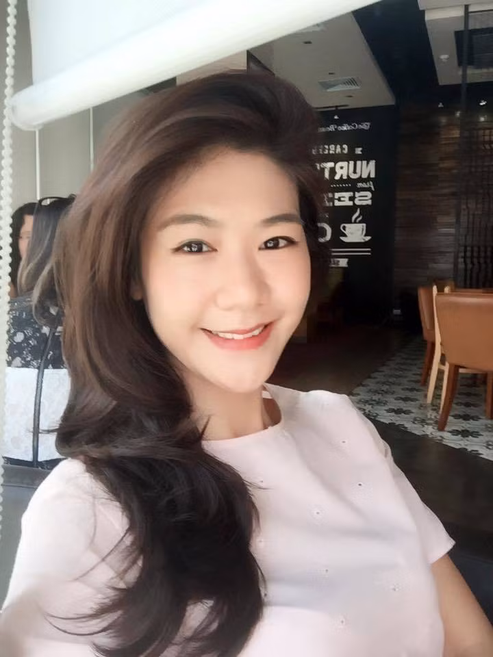 Đông Phương mang nụ cười cuốn hút, rực rỡ như mùa thu tỏa nắng. Ảnh: Vietnamnet.