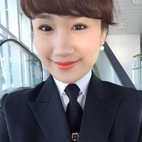 Trang Nhung sở hữu khuôn mặt duyên, nụ cười sáng và vóc dáng trẻ trung. Ảnh: Baogiaothong.