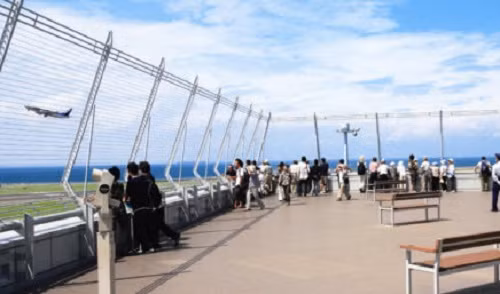 Sân bay Centrair (Nagoya, Nhật Bản) được mệnh danh là sân bay khu vực tốt nhất thế giới năm 2018. Sân bay có tỷ lệ giao thông nội địa lớn, với một số tuyến đường trong khu vực được vận hành đến các thành phố Asiana như Bangkok và Singapore.